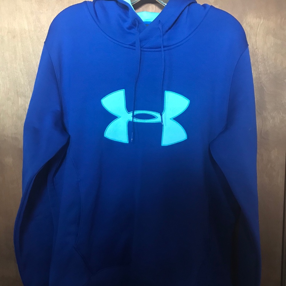 Under armour sweatshirt